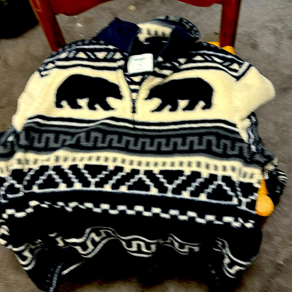 Old Navy fleece sweatshirt